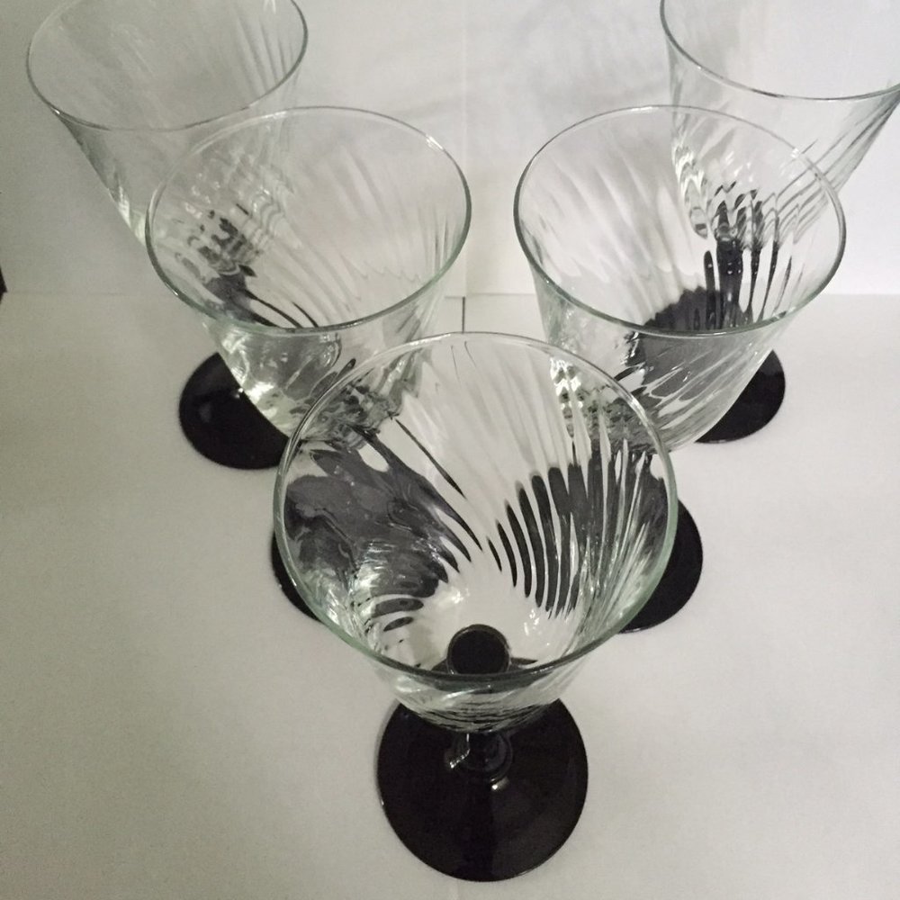 Vintage Luminarc Onyx Black Stem Wine Glasses - Picture 4 of 9